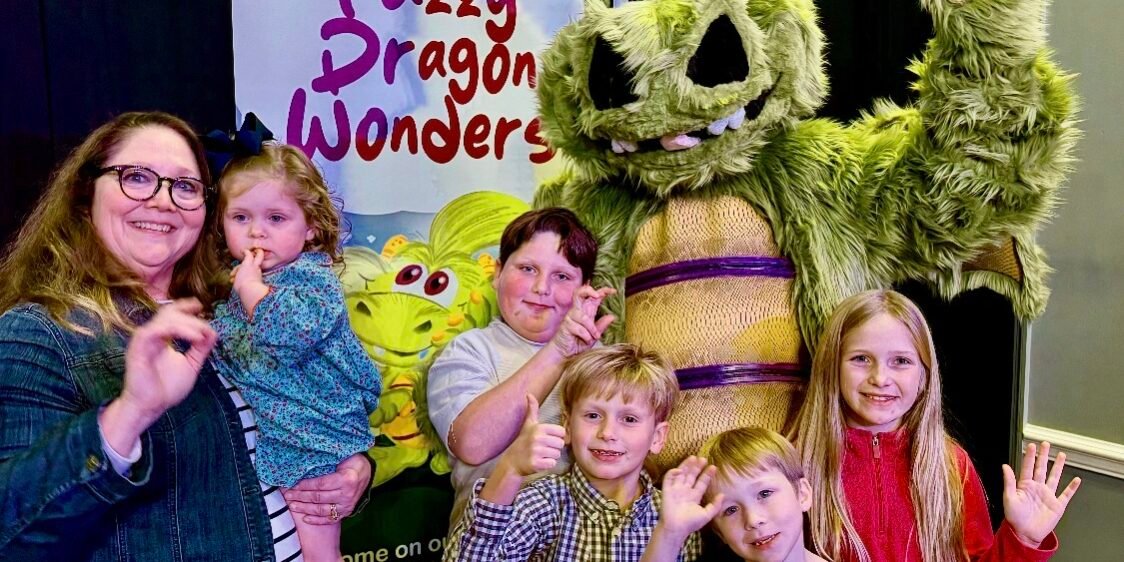 Gwen Renée and her grandchildren